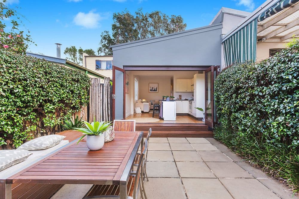 98 Newland Street, Bondi Junction - Thumbnail 2