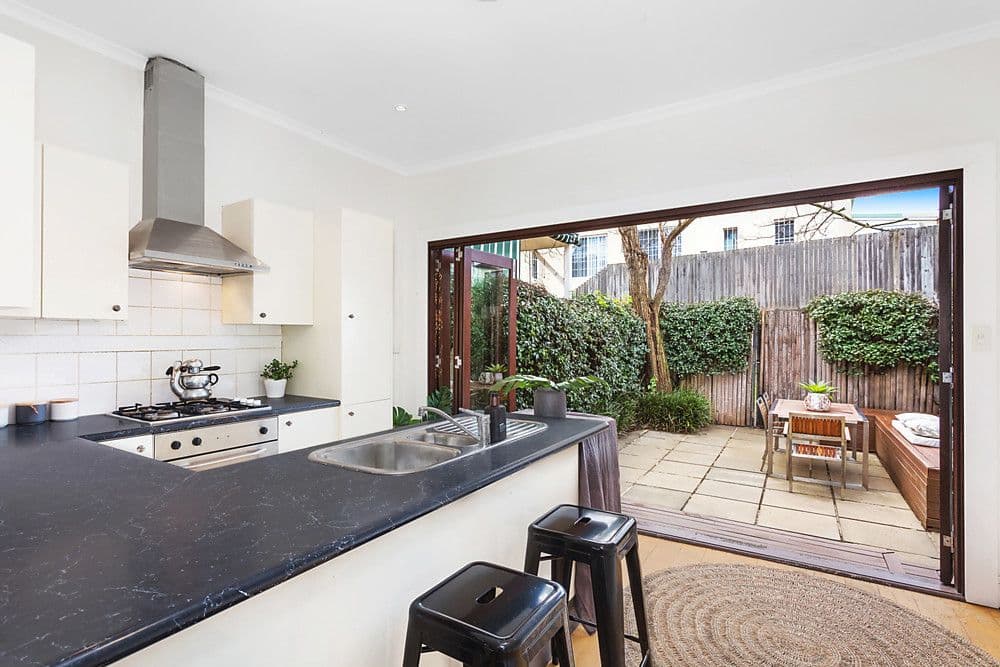 98 Newland Street, Bondi Junction - Thumbnail 3