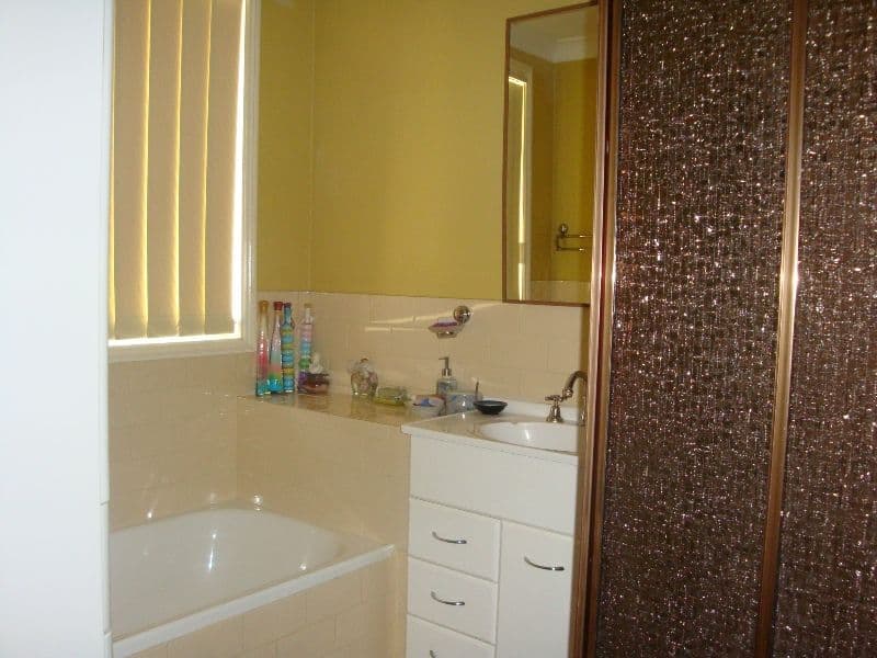 9  Turquoise Crescent, BOSSLEY PARK NSW 2176, Bossley Park - Thumbnail 7