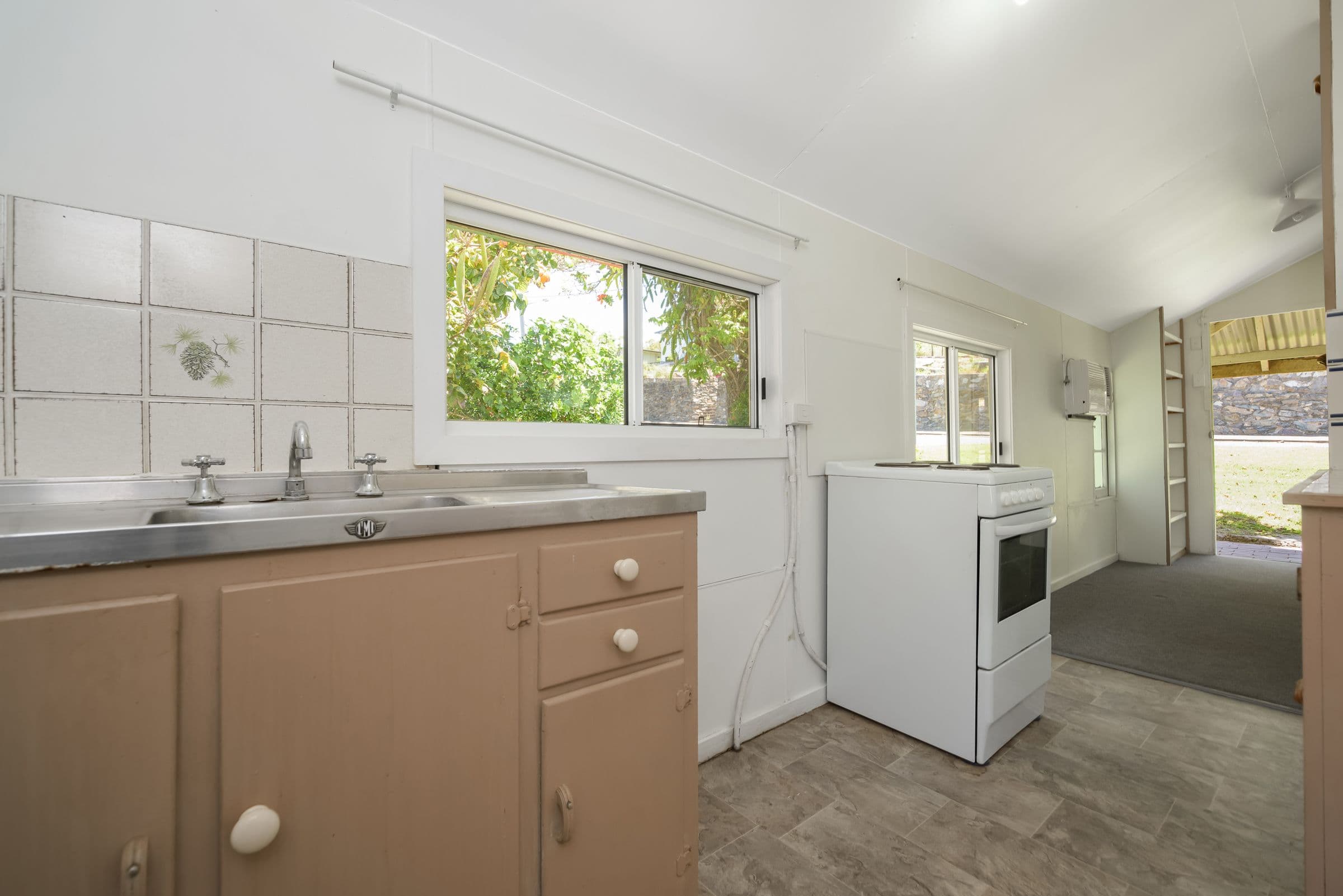 18 Margaret Street, South Gladstone QLD 4680, South Gladstone - Thumbnail 5