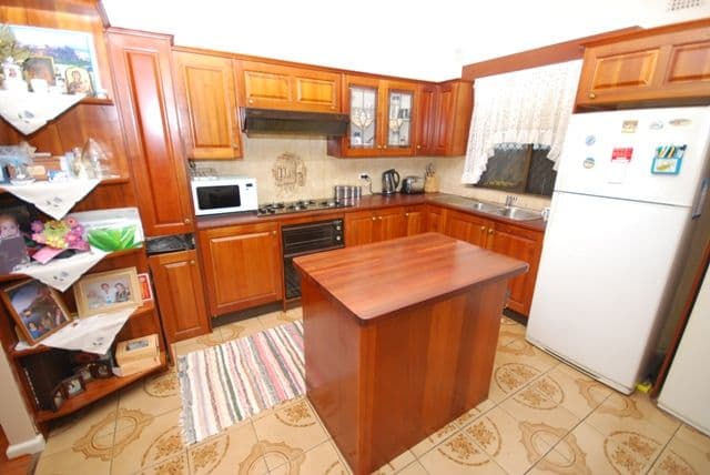 10  Balbeek Avenue, BLACKTOWN NSW 2148, Blacktown - Thumbnail 2
