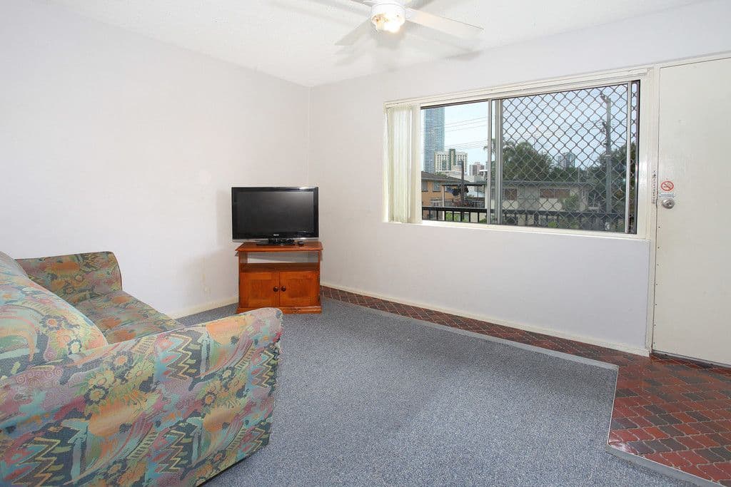 22 Leonard Avenue, Surfers Paradise QLD 4217, Surfers Paradise - Thumbnail 8