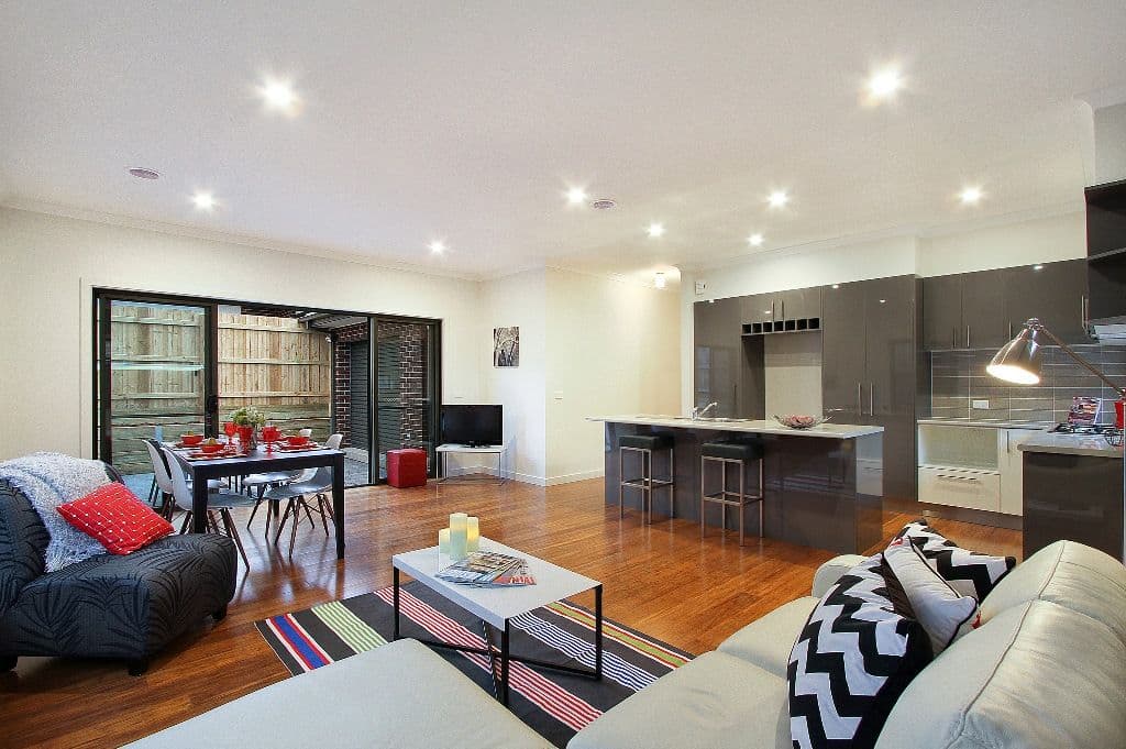 163 ROLLING HILLS Road, CHIRNSIDE PARK VIC 3116, Chirnside Park - Thumbnail 2
