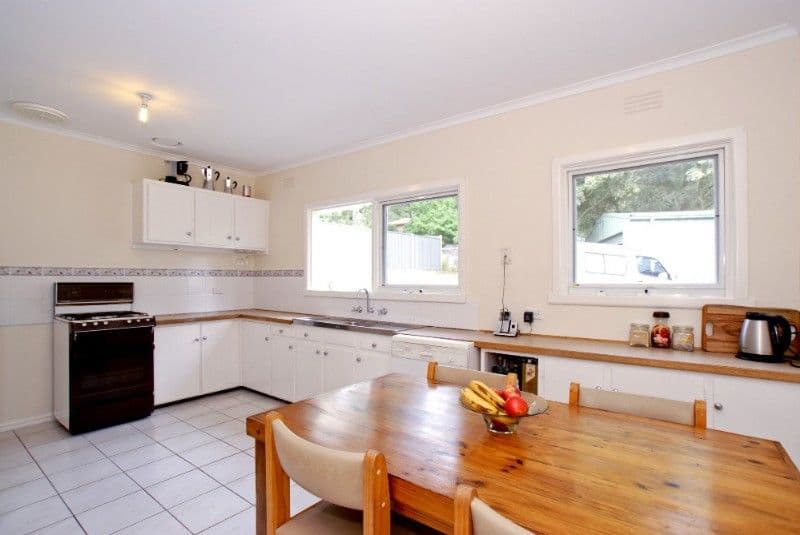 12 Leah Avenue, UPWEY VIC 3158, Upwey - Thumbnail 3