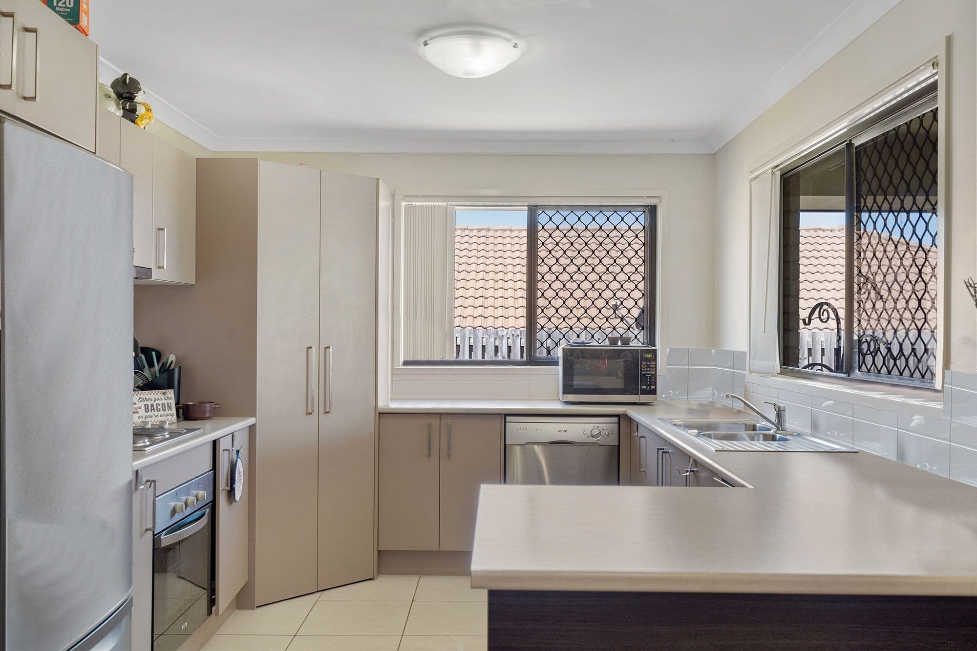 1063 Samford Road, Leichhardt QLD 4305, Leichhardt - Thumbnail 2