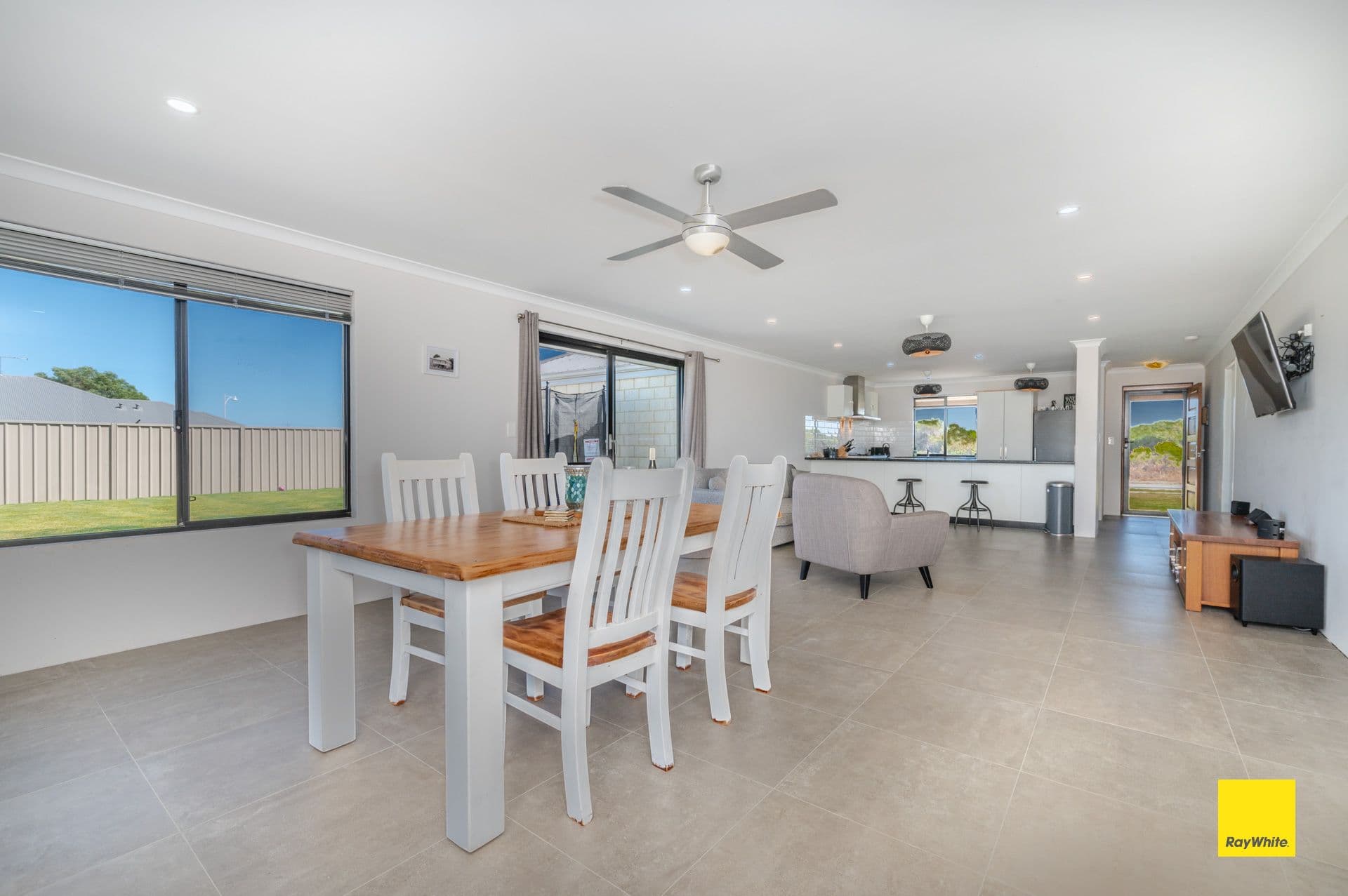 22 Hamelin Avenue, Lancelin WA 6044, Lancelin - Thumbnail 6