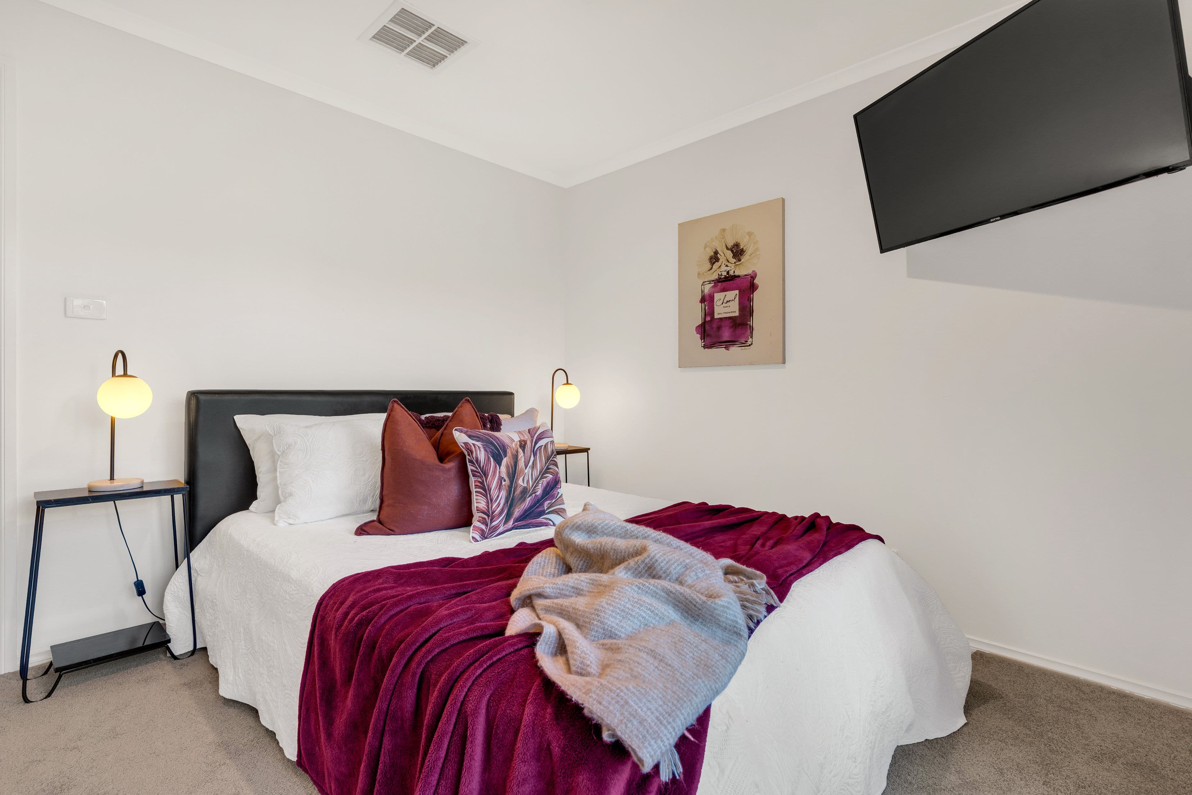 10 Swansea Court, Craigieburn VIC 3064, Craigieburn - Thumbnail 3