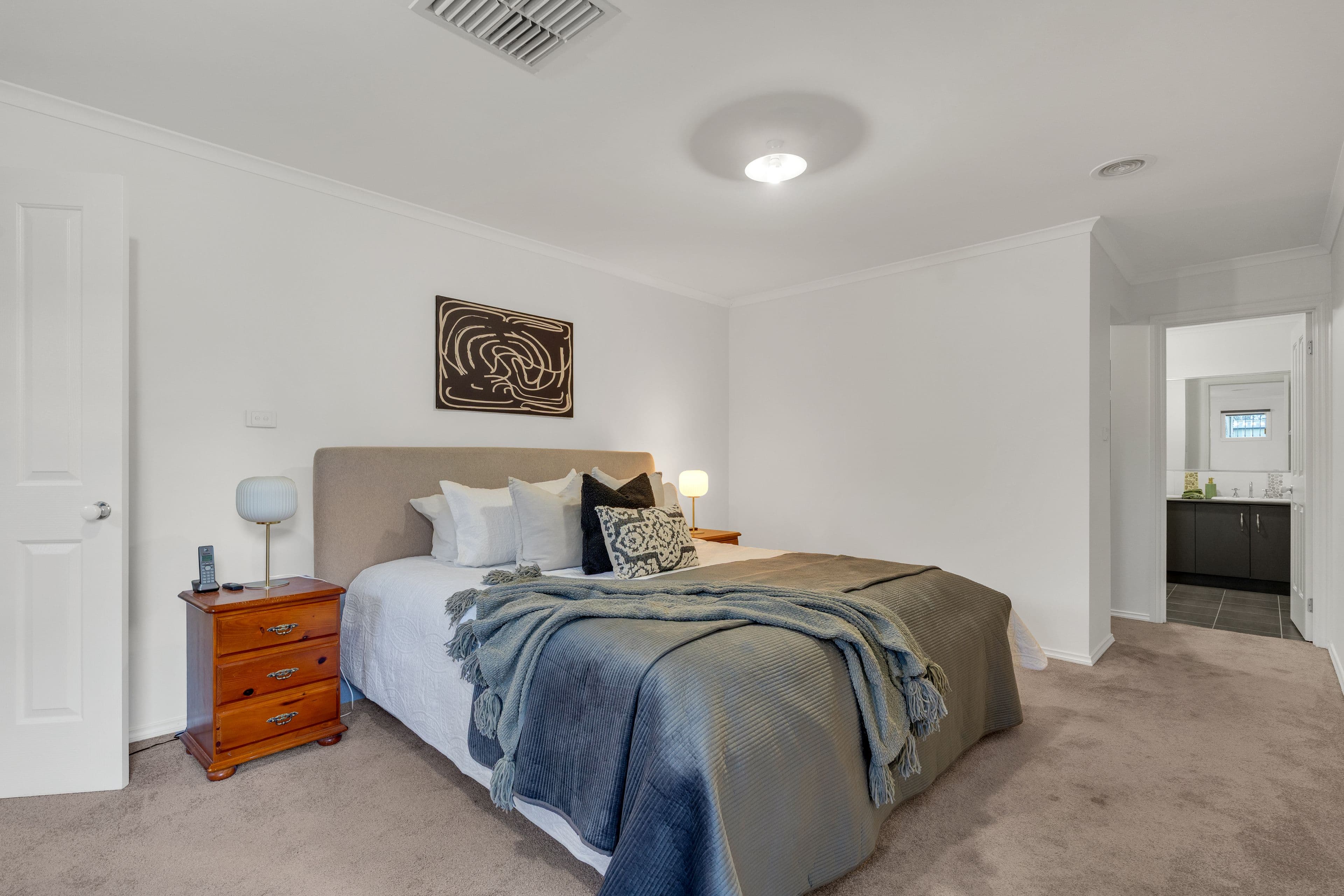10 Swansea Court, Craigieburn VIC 3064, Craigieburn - Thumbnail 6
