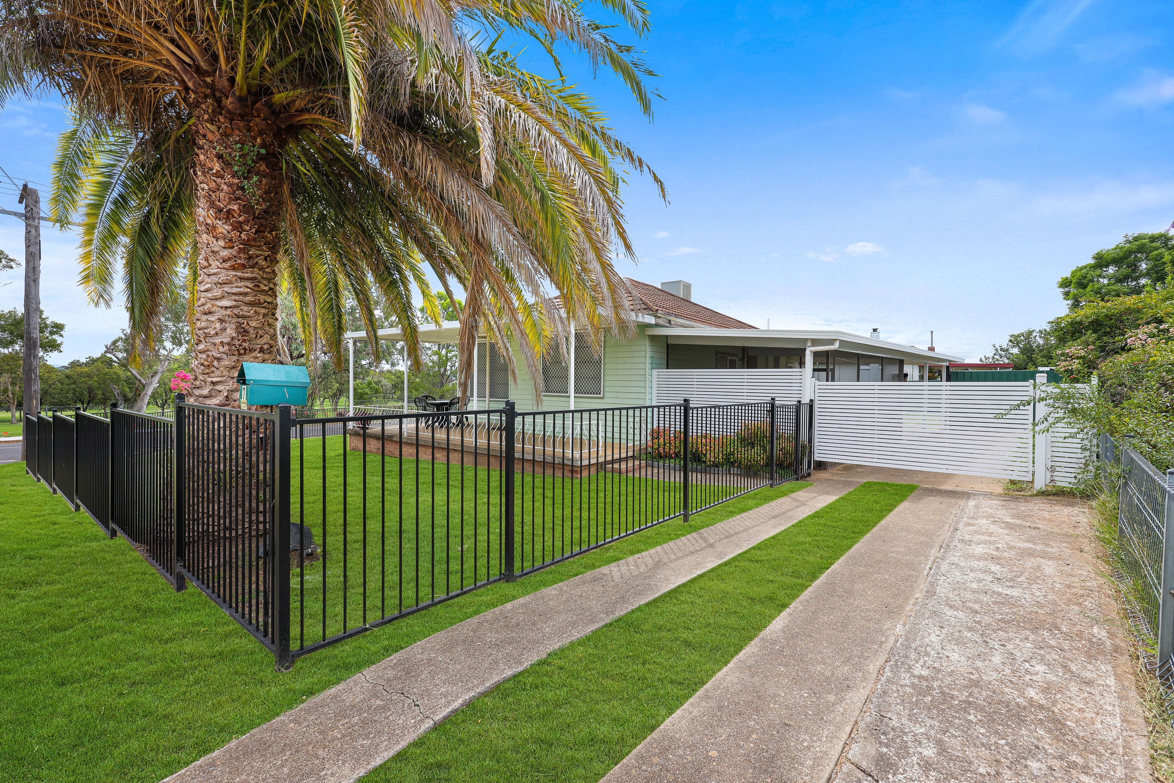 7 Jay Street, Tamworth NSW 2340, Tamworth - Thumbnail 2