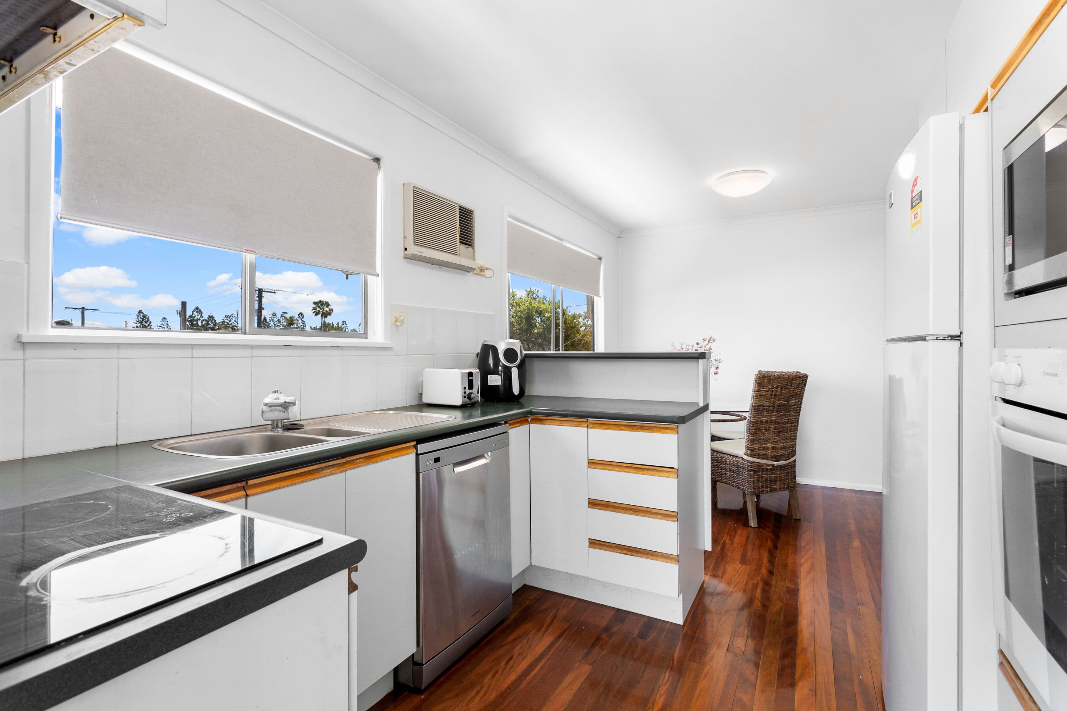 8 Patricia Street, Strathpine QLD 4500, Strathpine - Thumbnail 3