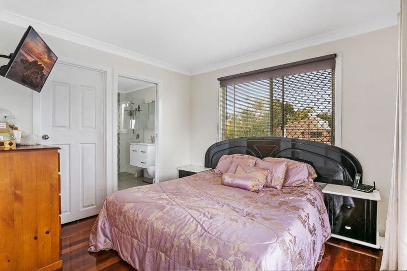 372 Cliveden Avenue, Corinda QLD 4075, Corinda - Thumbnail 5
