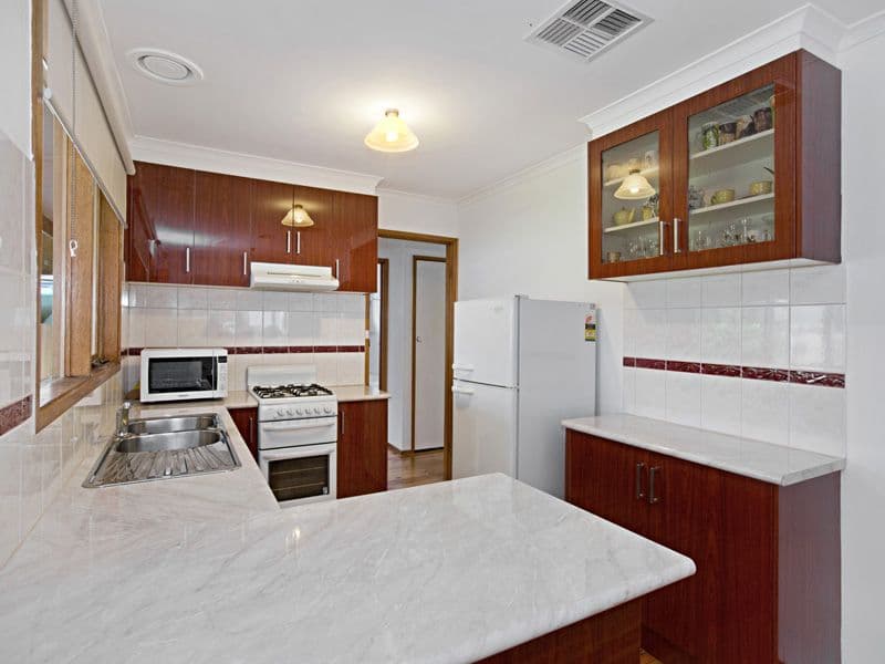 15 Fir Street, WHITTLESEA VIC 3757, Whittlesea - Thumbnail 4