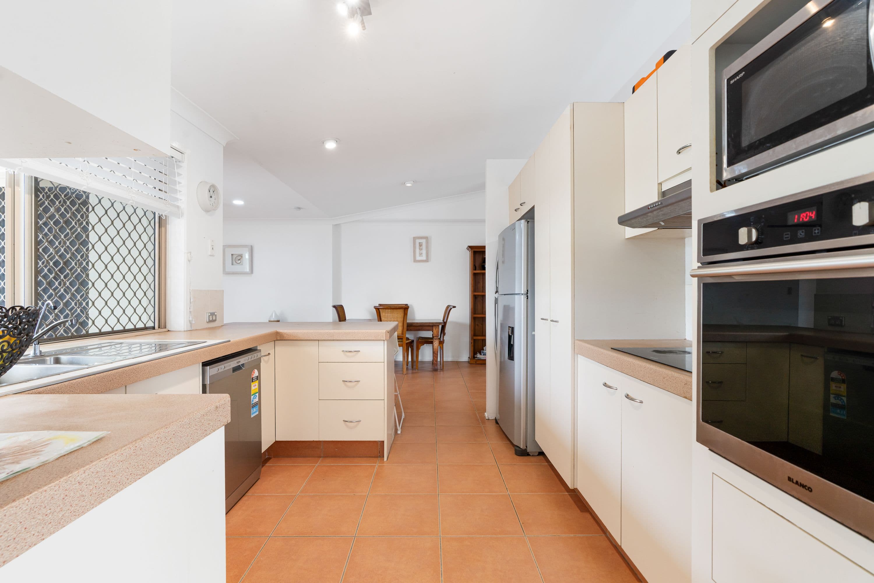 26 Frankston Court, Robina QLD 4226, Robina - Thumbnail 5