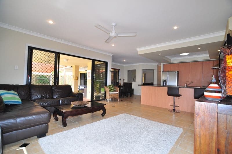 87 Monterey Keys Drive, HELENSVALE QLD 4212, Helensvale - Thumbnail 5