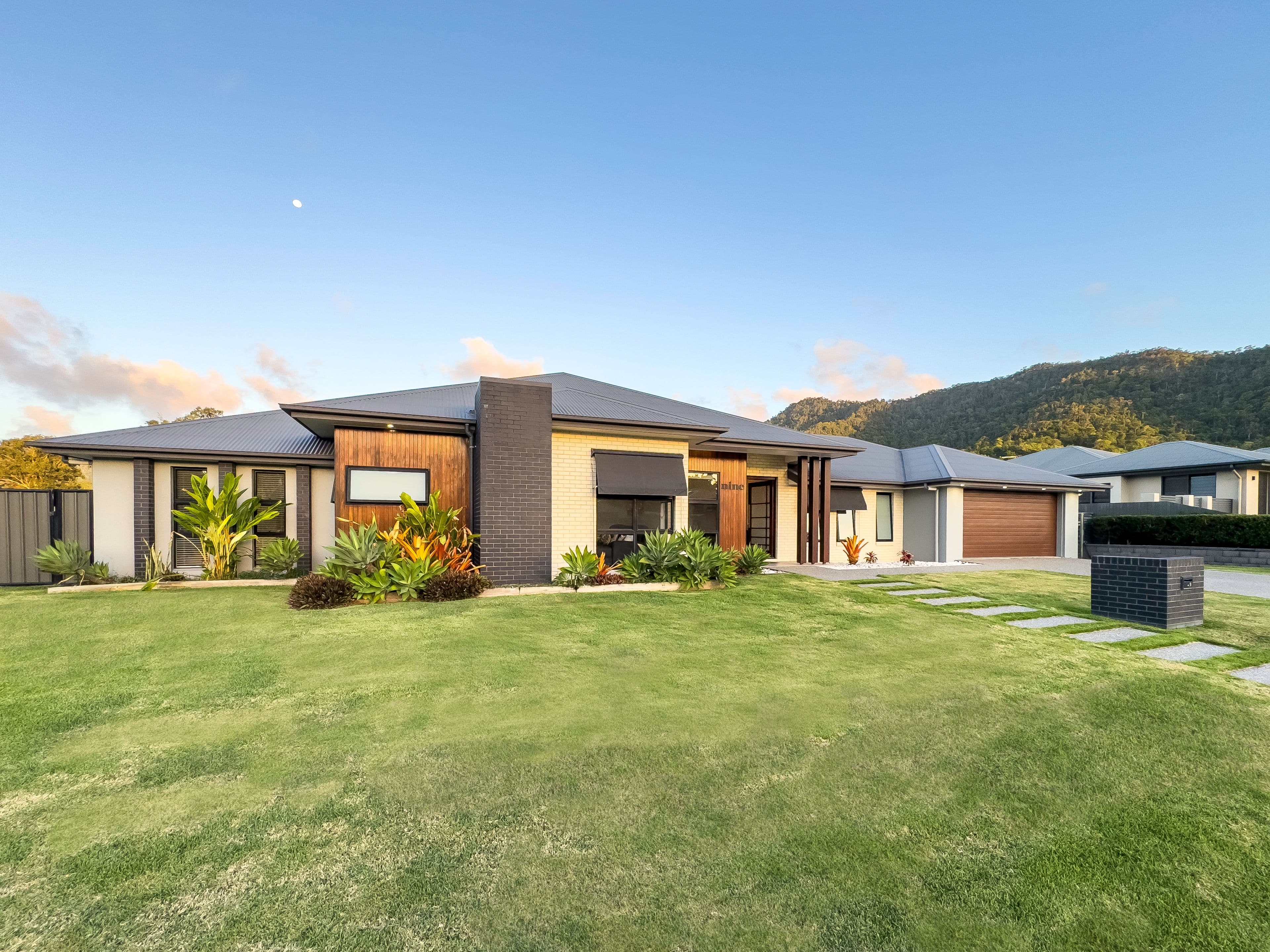 9 Stanley Drive, Cannon Valley QLD 4800, Cannon Valley - Image 1