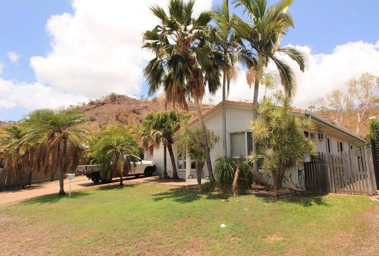 32 Dunbar Crescent, Wulguru QLD 4811, Wulguru - Image 1