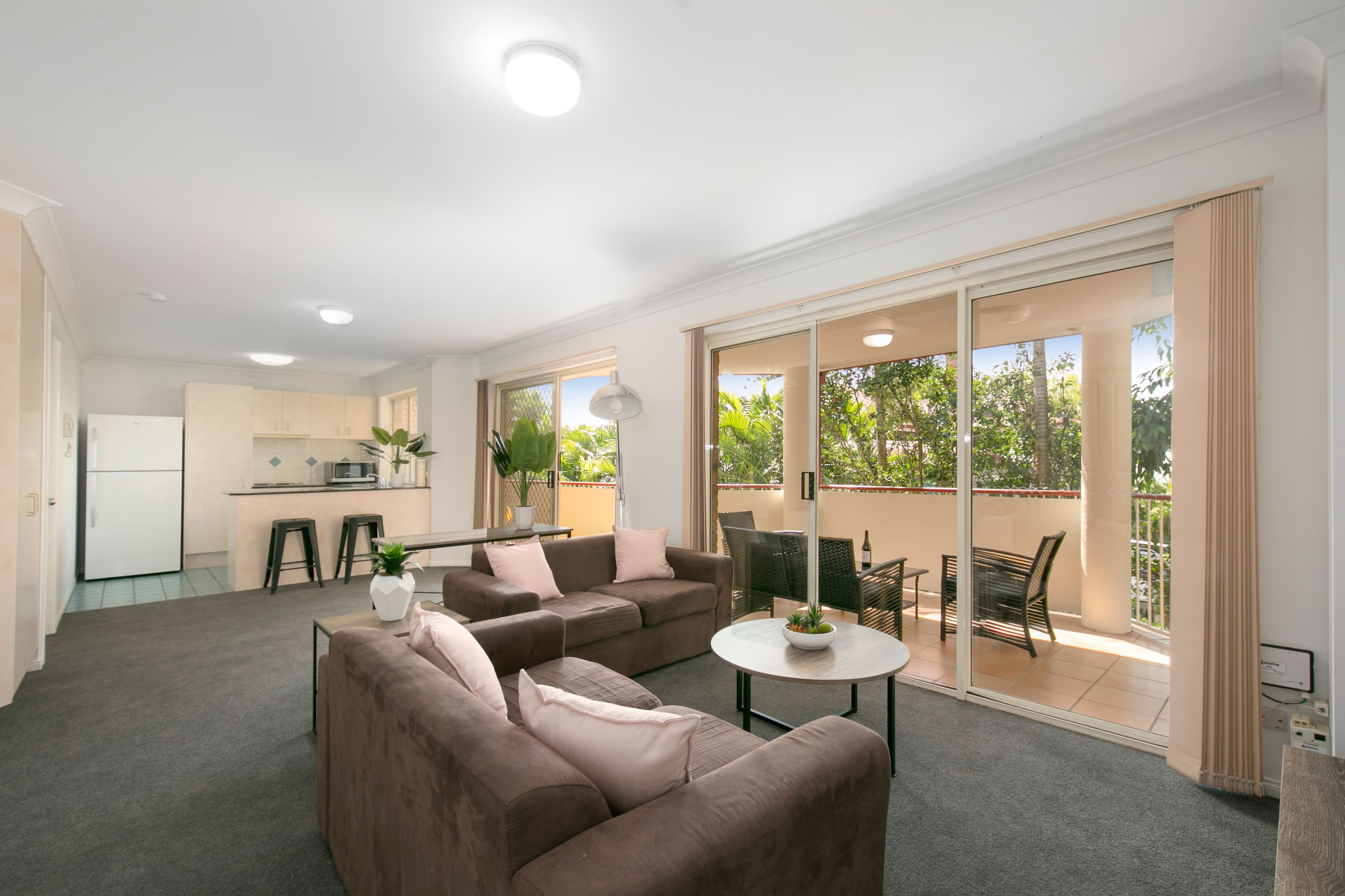 72 Hampstead Road, Highgate Hill QLD 4101, Highgate Hill - Thumbnail 2