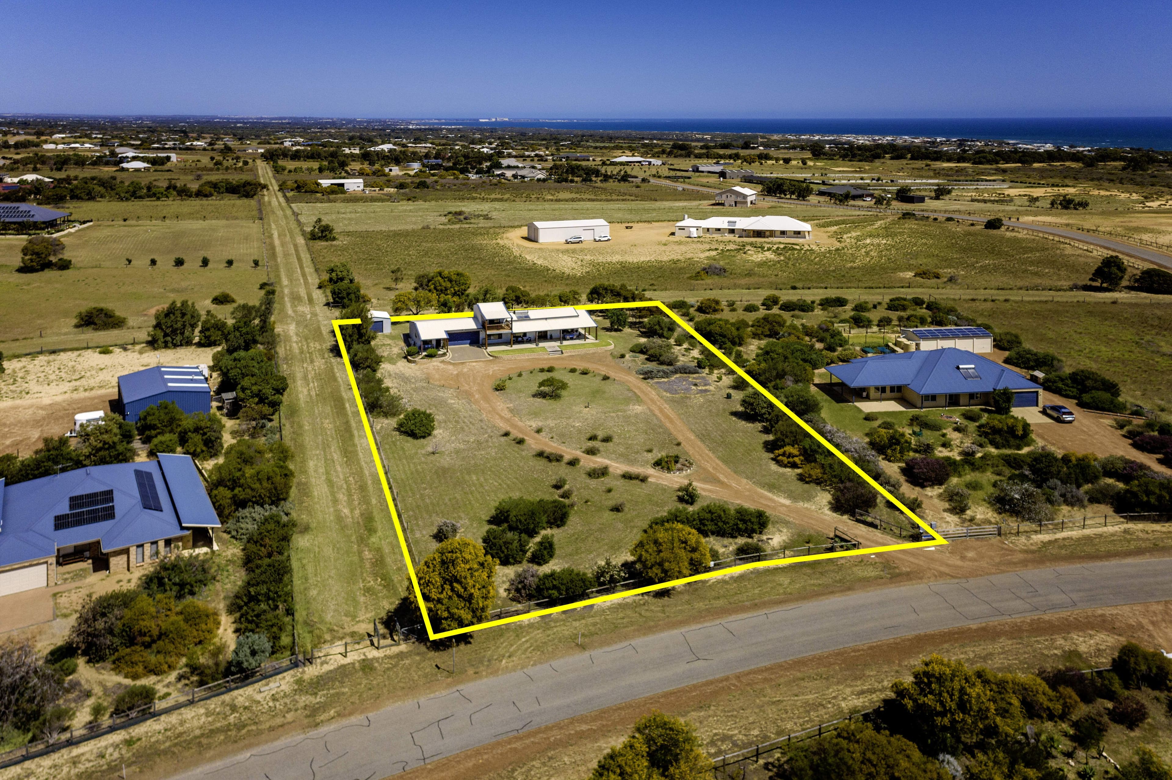 53 Redcliffe Concourse, White Peak WA 6532, White Peak - Thumbnail 2