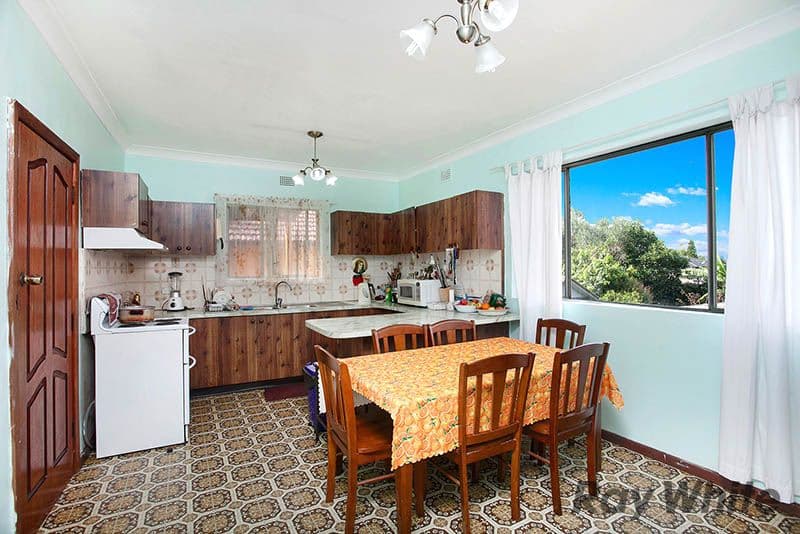 10 Clarence Road, Rockdale - Thumbnail 3