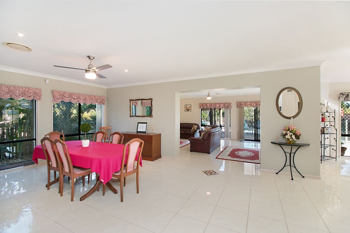 16 Chestnut Street, Elanora QLD 4221, Elanora - Thumbnail 5