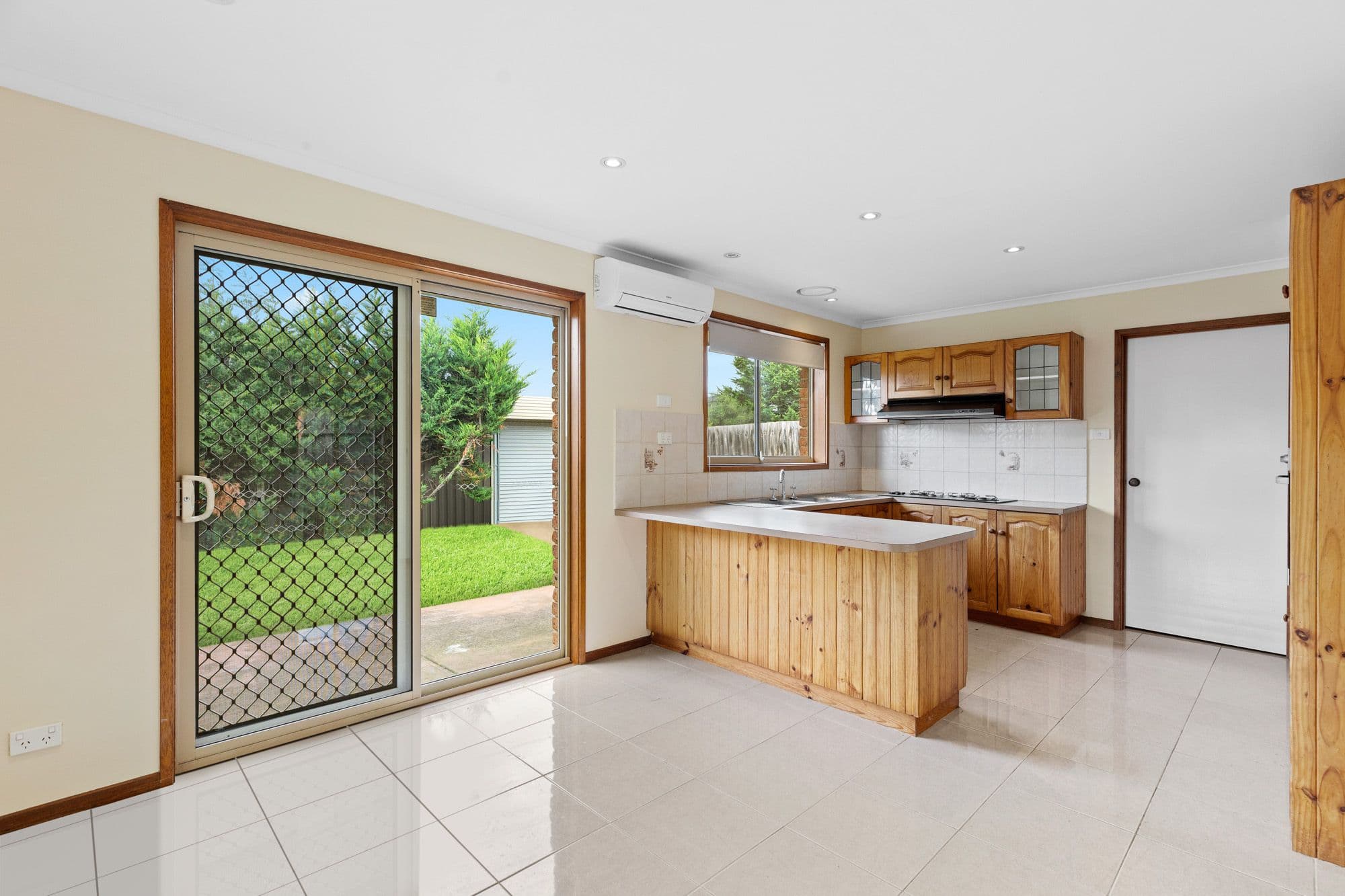 101 Rosella Avenue, Werribee VIC 3030, Werribee - Thumbnail 4