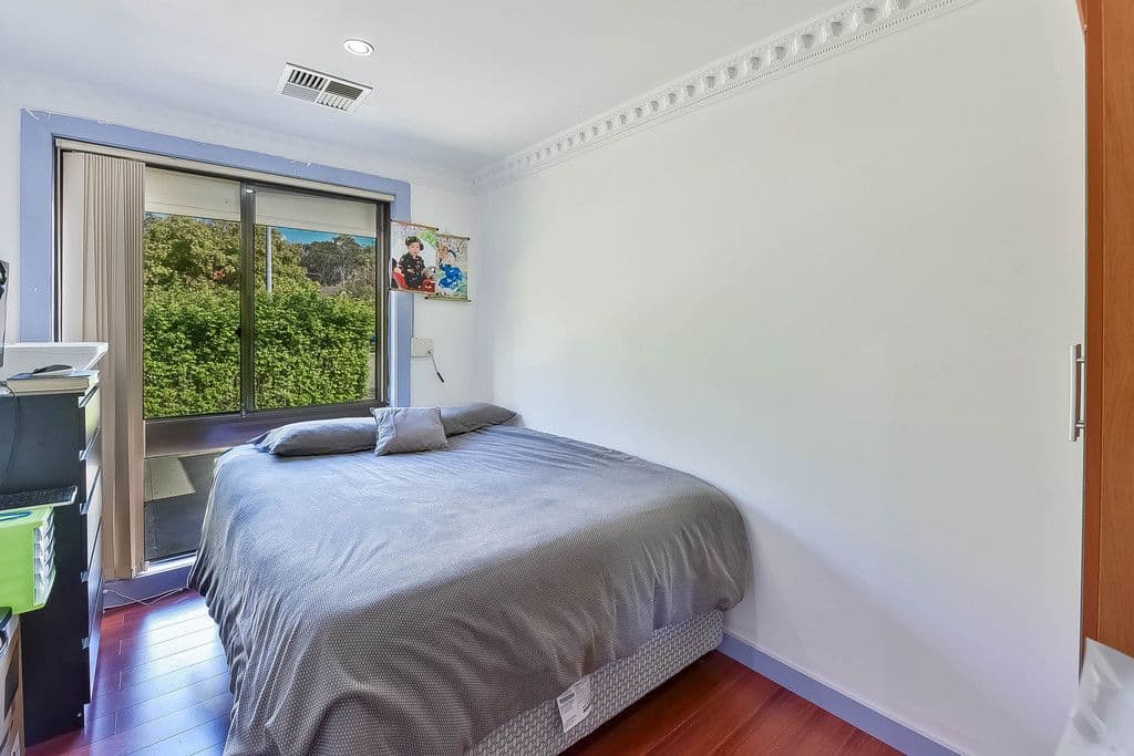 44 Gentian Avenue, Macquarie Fields - Thumbnail 4