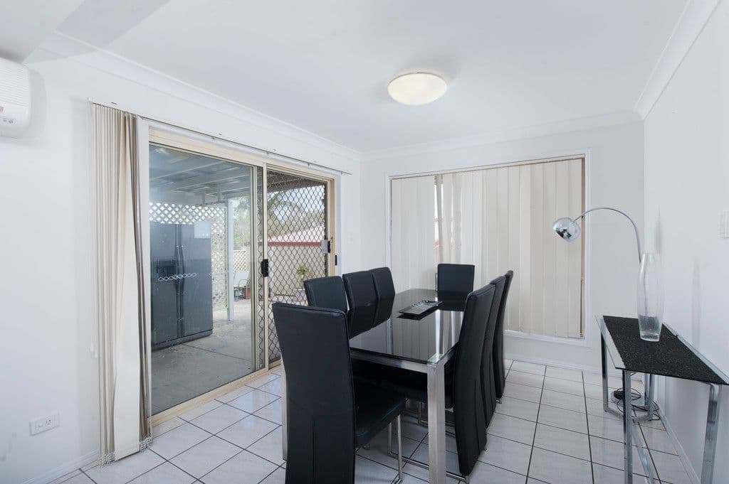 13 Fernwyn Street, CALAMVALE QLD 4116, Calamvale - Thumbnail 4