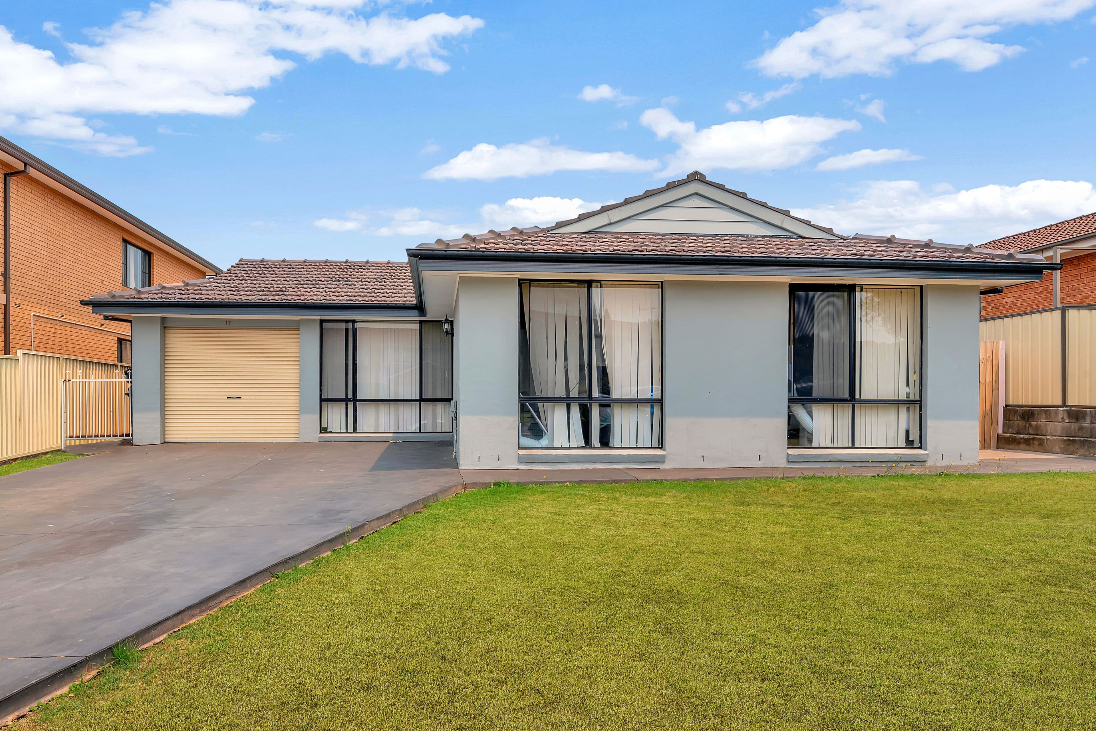 17 Glen Davis Avenue, Bossley Park - Image 1