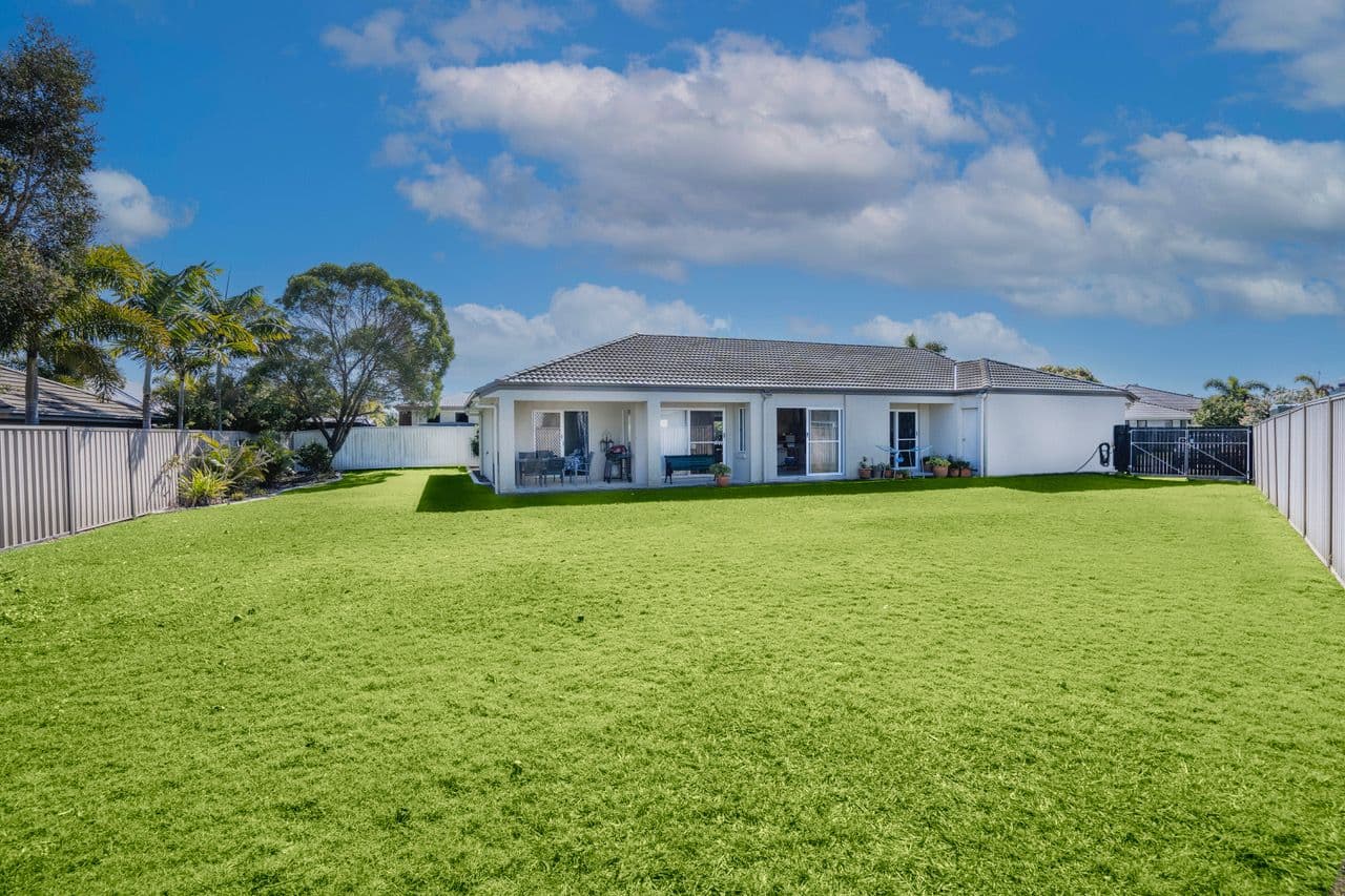 15 Blueberry Street, Banksia Beach QLD 4507, Banksia Beach - Thumbnail 3