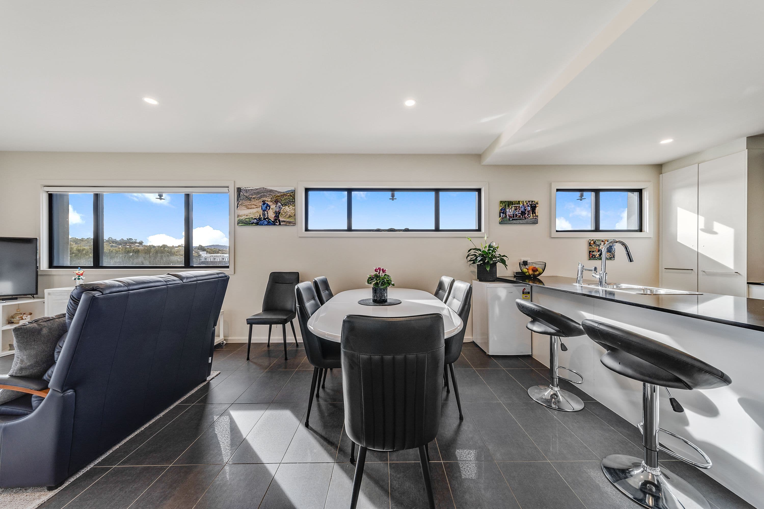 5 Cynthea Teague Crescent, Greenway ACT 2900, Greenway - Thumbnail 7