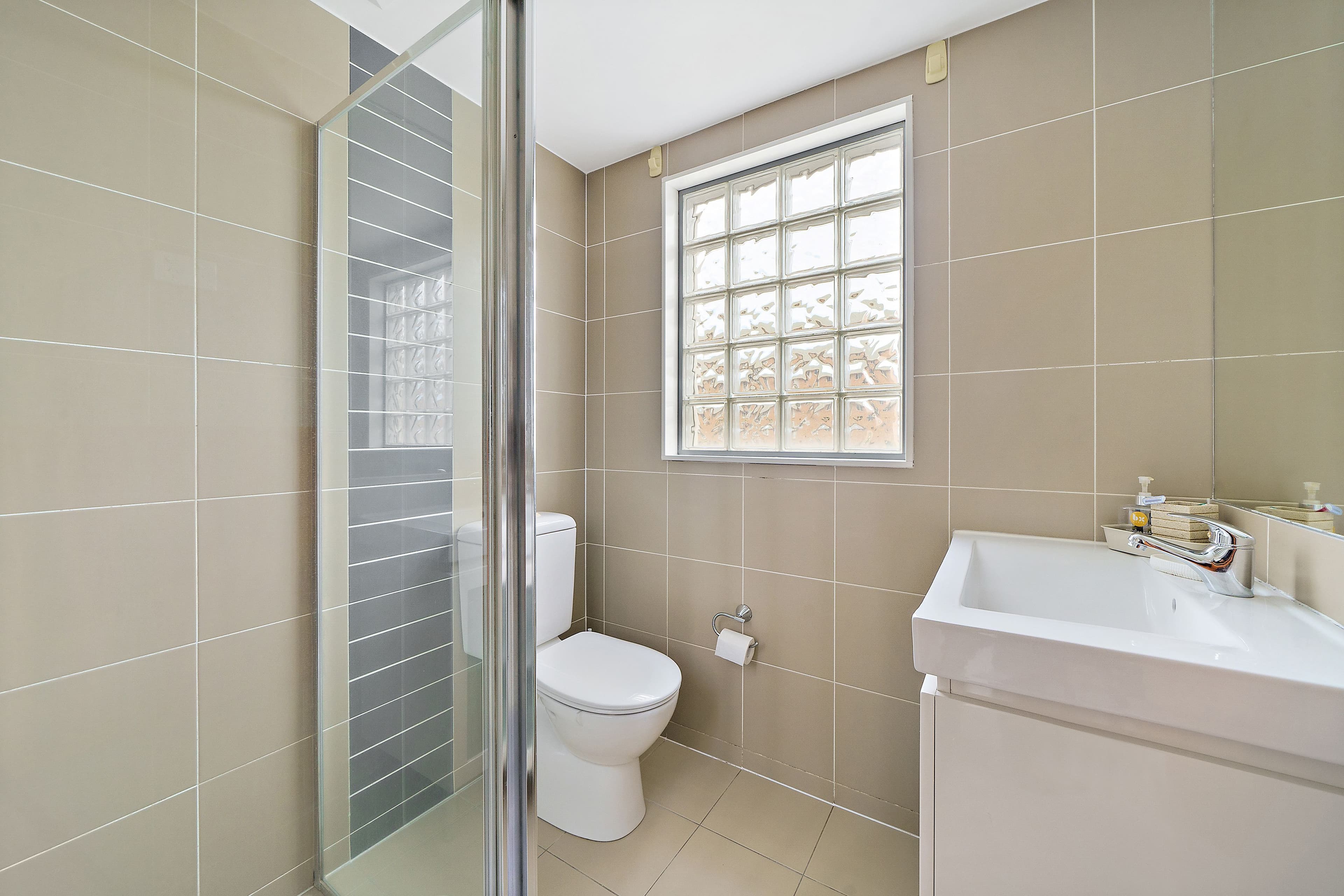 17 Uriarra Road, Queanbeyan NSW 2620, Queanbeyan - Thumbnail 7
