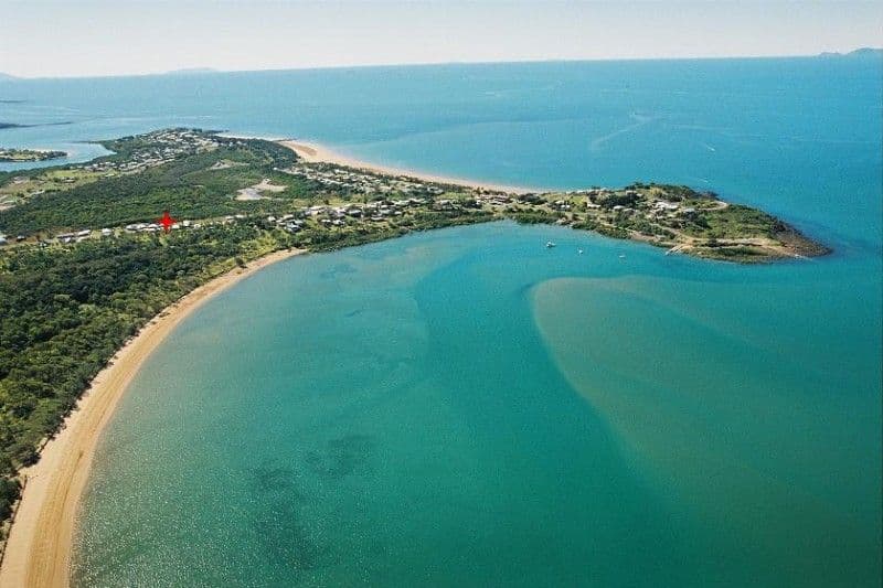 33 Brooksfield Drive, SARINA BEACH QLD 4737, Sarina Beach - Thumbnail 2