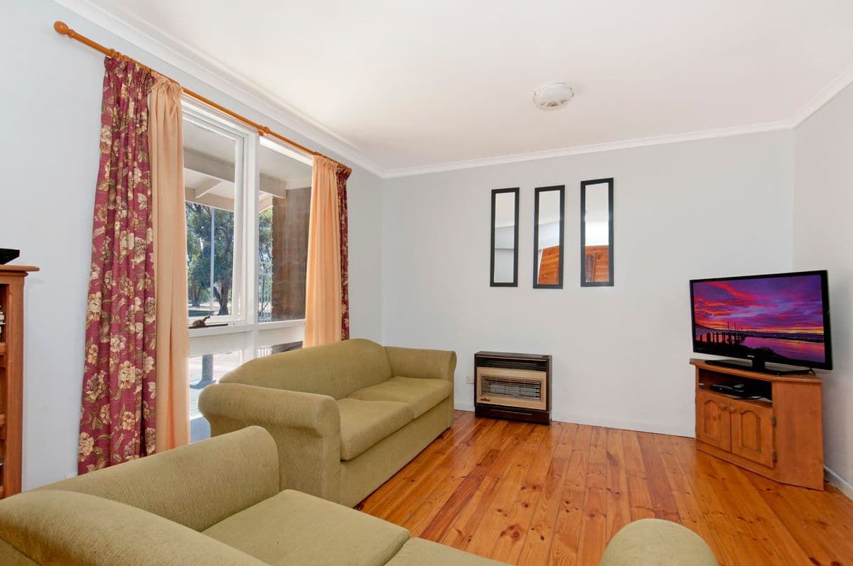 12 Tallara Crescent, Munno Para SA 5115, Munno Para - Thumbnail 3