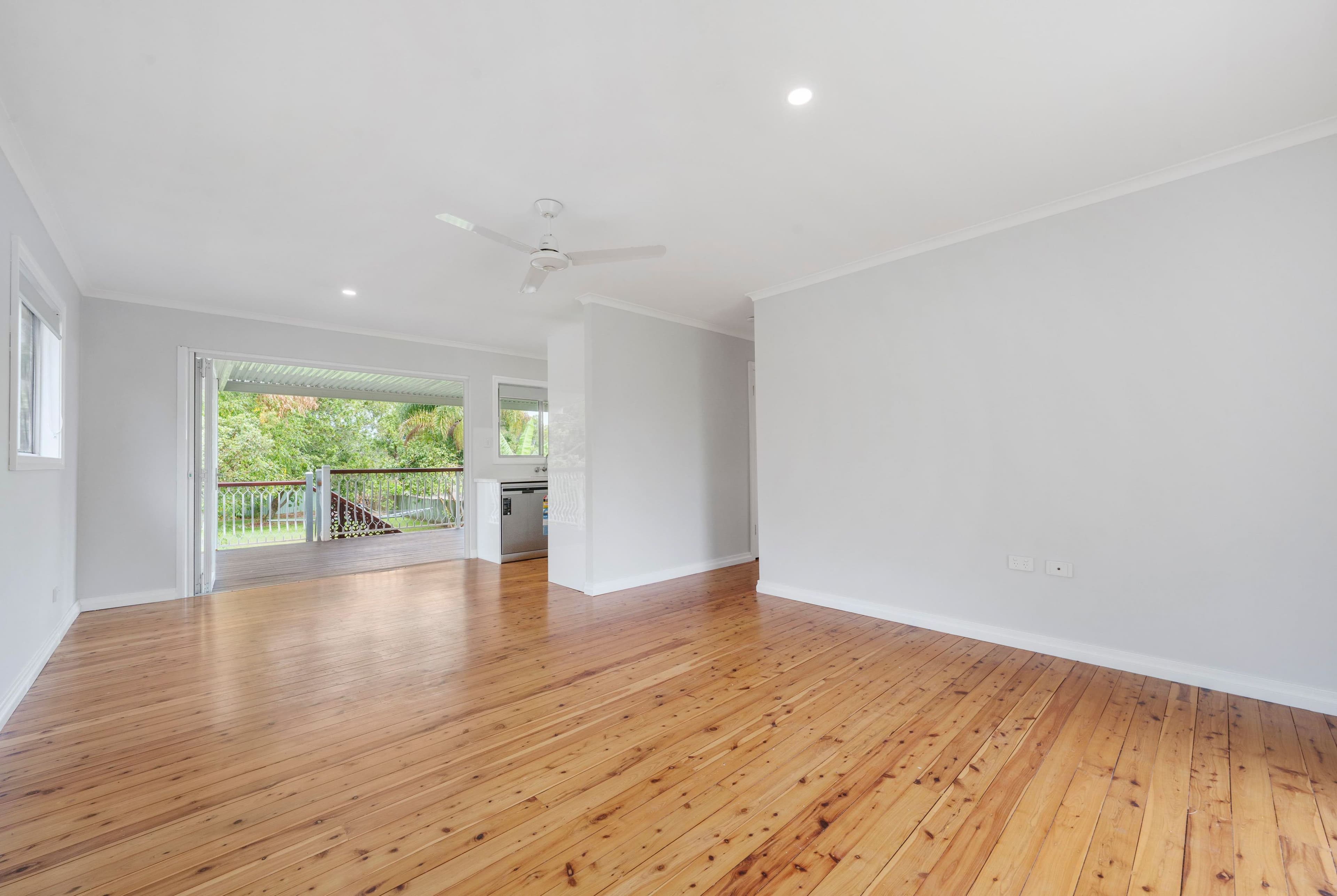 24 CENTRAL Avenue, Deception Bay QLD 4508, Deception Bay - Thumbnail 2