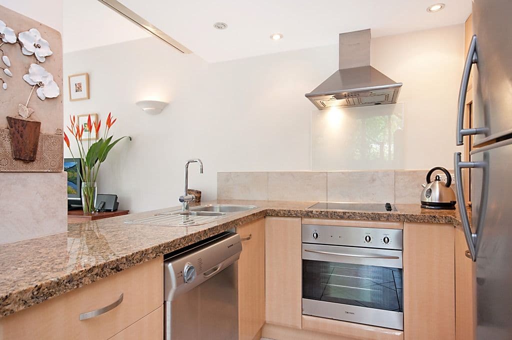 13 Andrews Close, PORT DOUGLAS QLD 4877, Port Douglas - Thumbnail 4