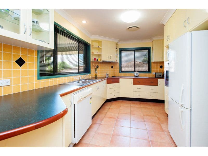 120 Kavanagh Road, WISHART QLD 4122, Wishart - Thumbnail 4