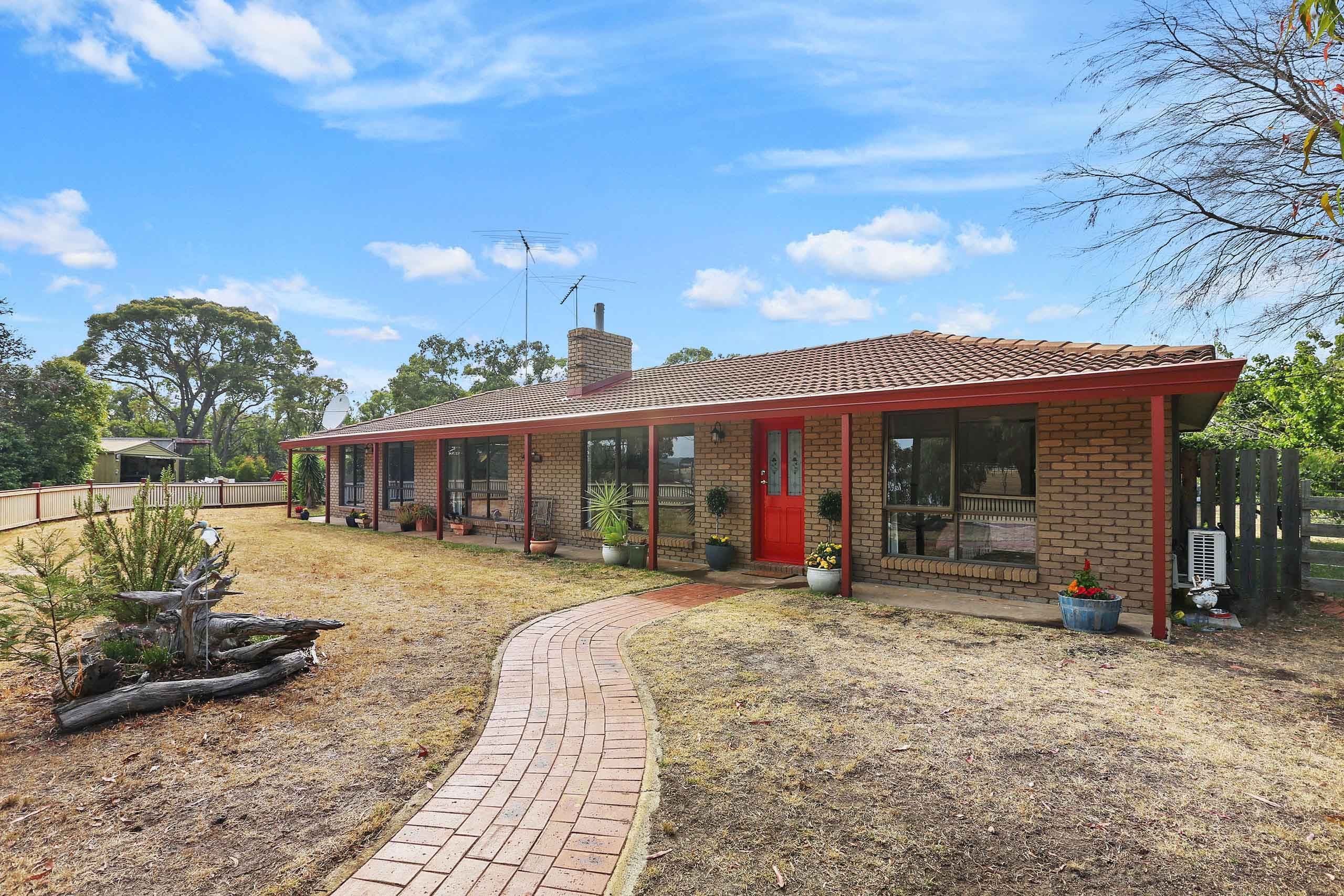 280-330 Clarkes Road, ANAKIE VIC 3213, Anakie - Thumbnail 3