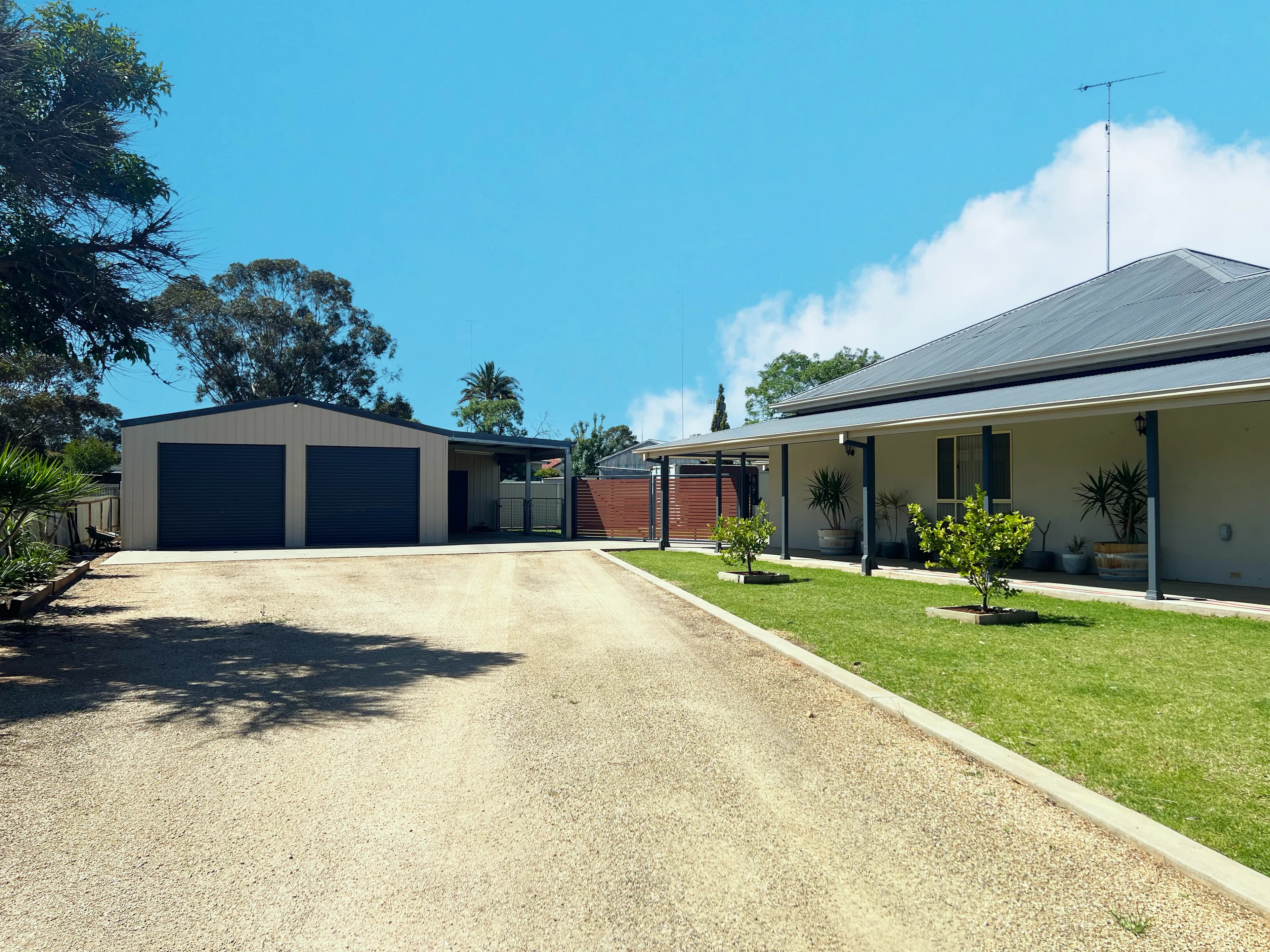 61 Park Street, West Wyalong NSW 2671, West Wyalong - Thumbnail 2