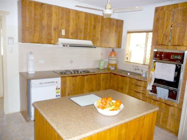 125 Stephen Street, HARRISTOWN QLD 4350, Harristown - Thumbnail 3