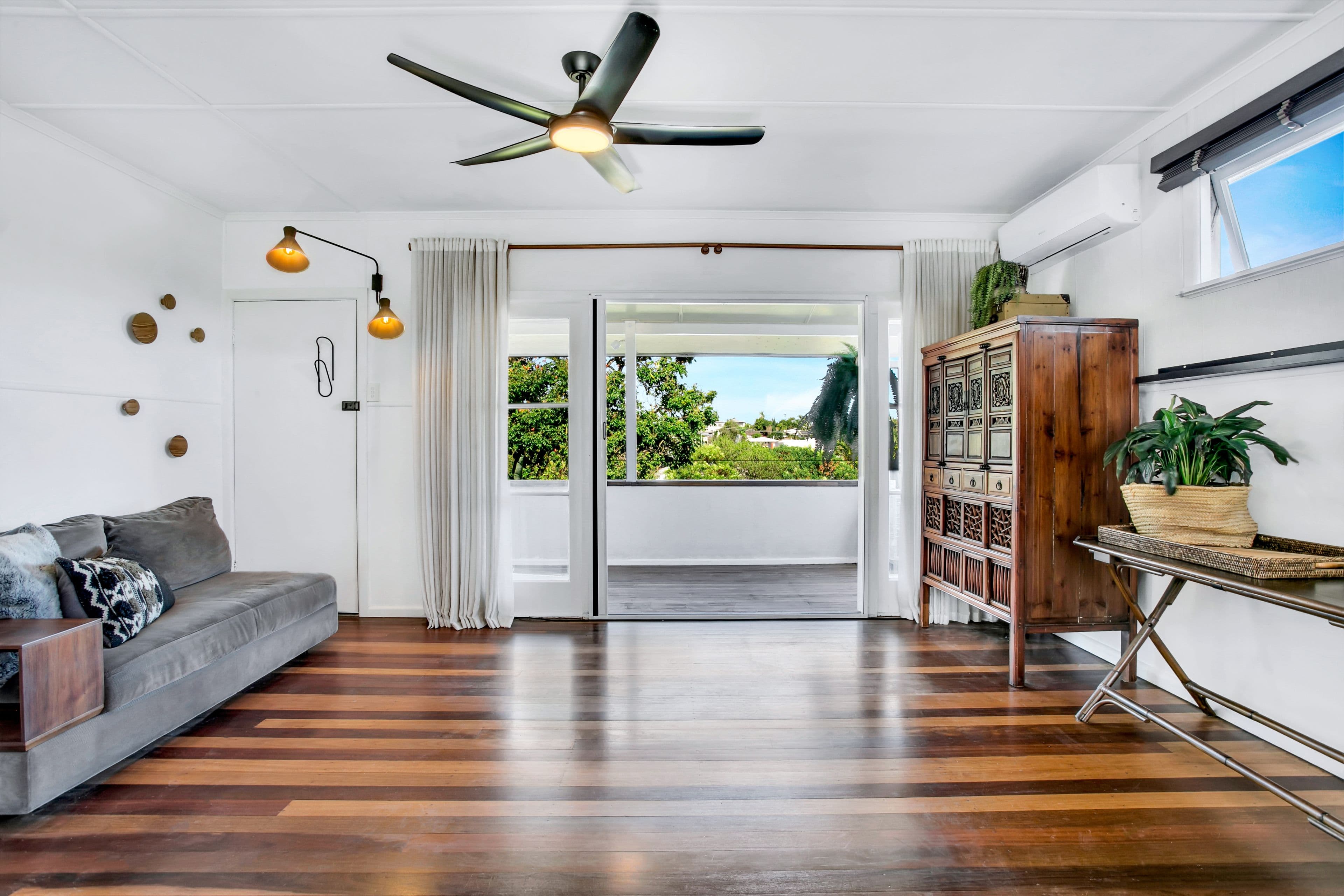 3 Barton Avenue, Southport QLD 4215, Southport - Thumbnail 2