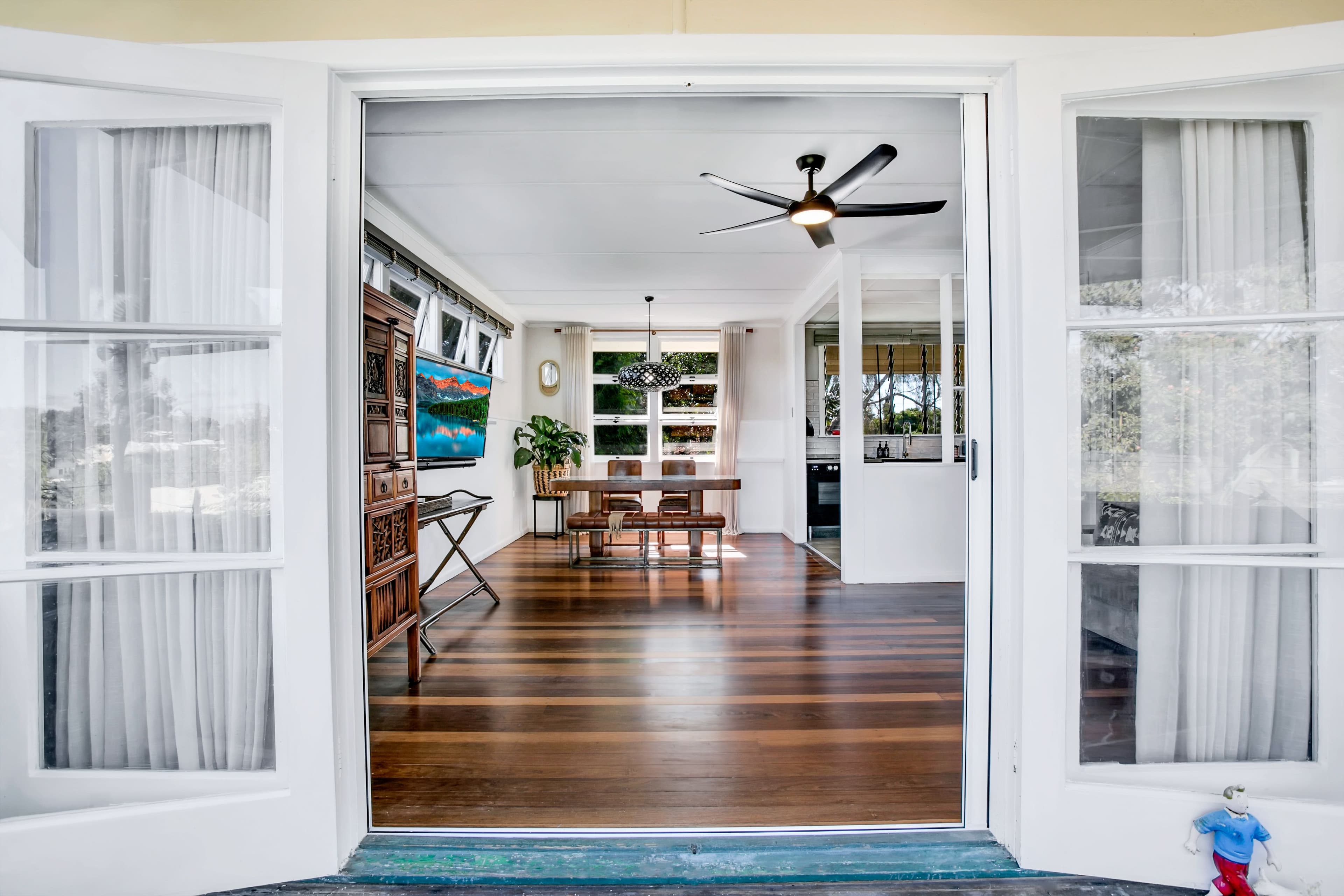 3 Barton Avenue, Southport QLD 4215, Southport - Thumbnail 6