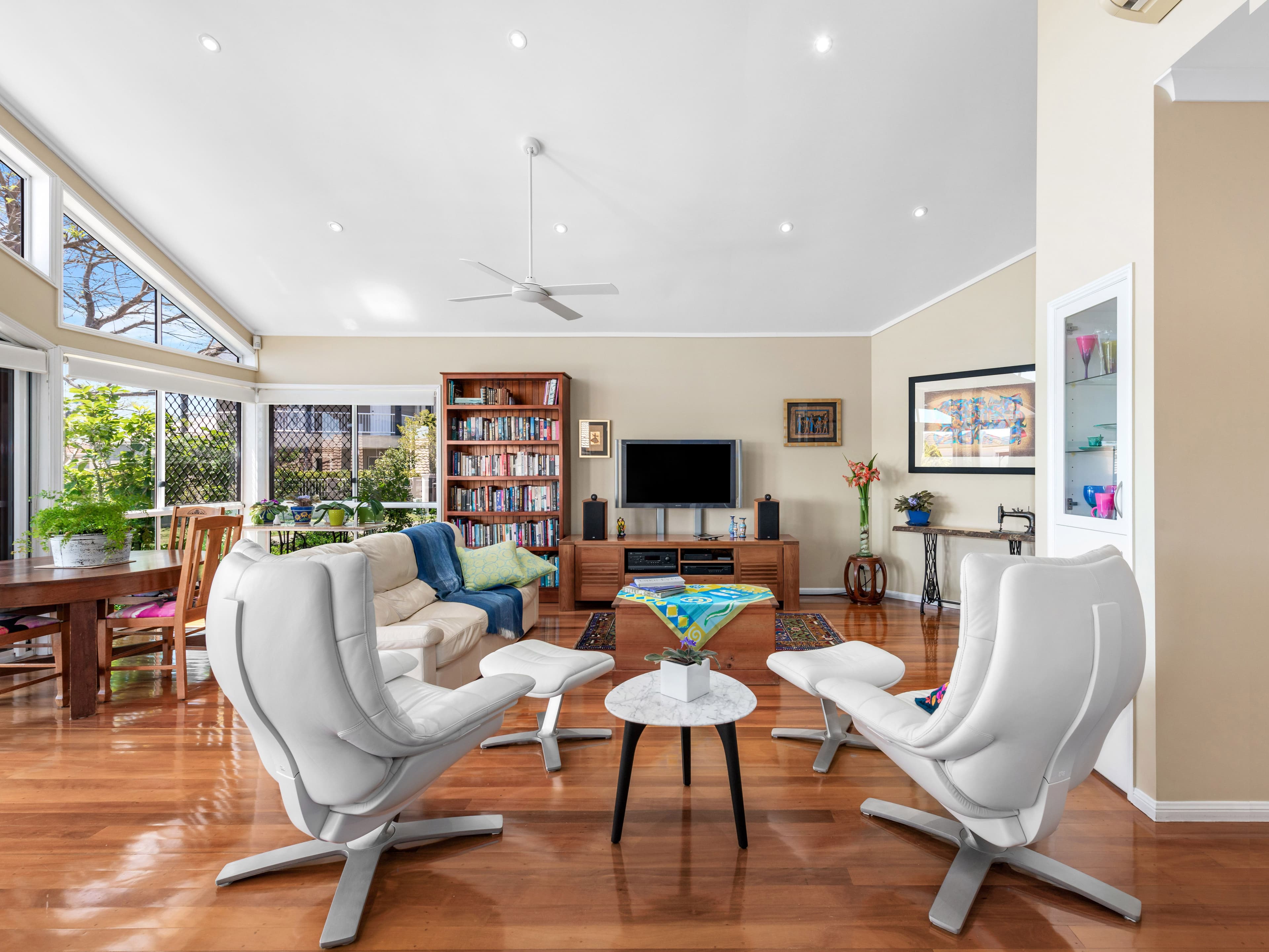 21 Axel Place, Sinnamon Park QLD 4073, Sinnamon Park - Thumbnail 2