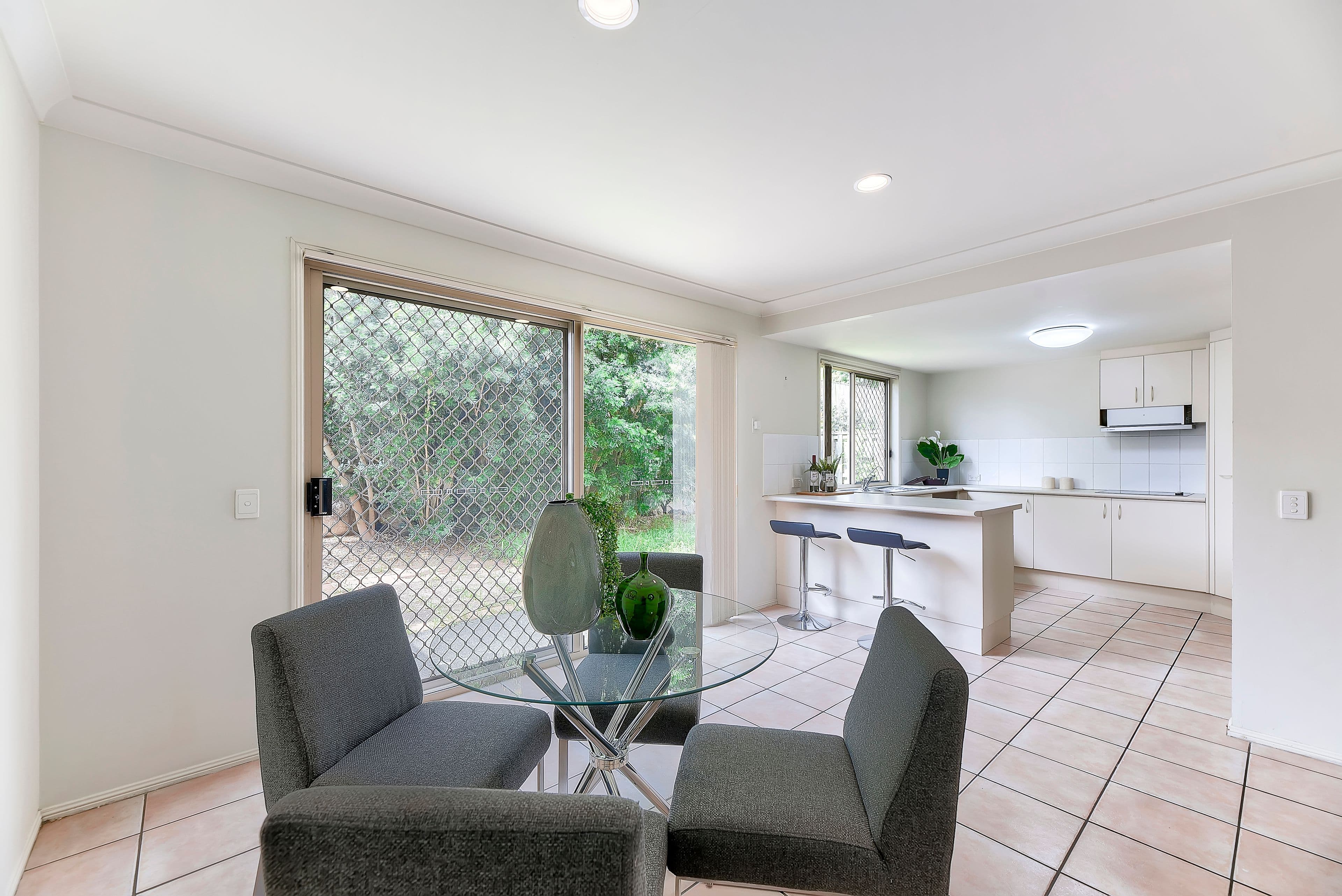 8 Manor Street, Eight Mile Plains QLD 4113, Eight Mile Plains - Thumbnail 6
