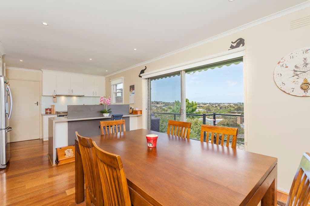 98 North Valley Road, HIGHTON VIC 3216, Highton - Thumbnail 4