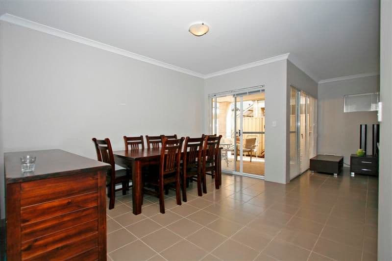 8 Churchill Green, CANNING VALE WA 6155, Canning Vale - Thumbnail 5