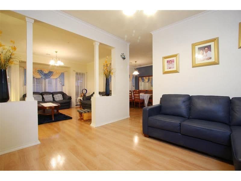 21 Willunga Way, BUNDOORA VIC 3083, Bundoora - Thumbnail 2