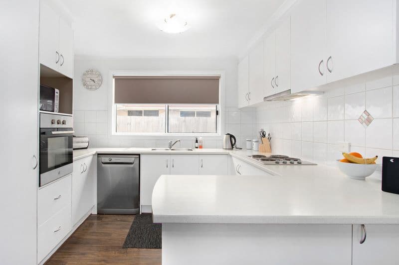 14 Bailey Boulevard, Koo Wee Rup VIC 3981, Koo Wee Rup - Thumbnail 5