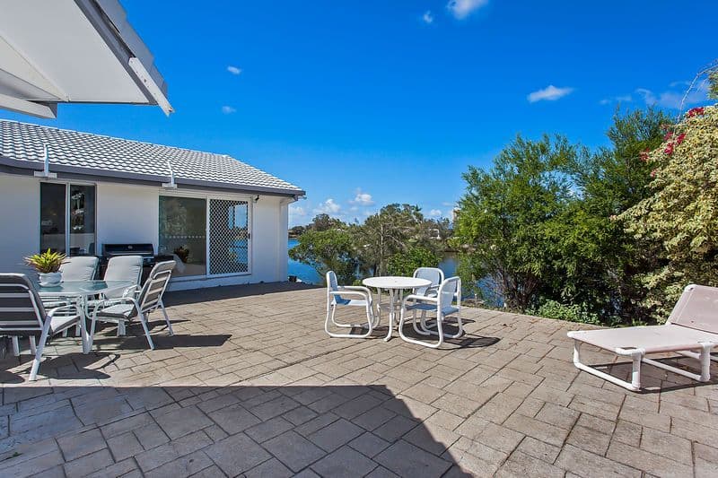 98 Dunlin Drive, BURLEIGH WATERS QLD 4220, Burleigh Waters - Thumbnail 3