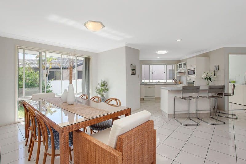 98 Dunlin Drive, BURLEIGH WATERS QLD 4220, Burleigh Waters - Thumbnail 7