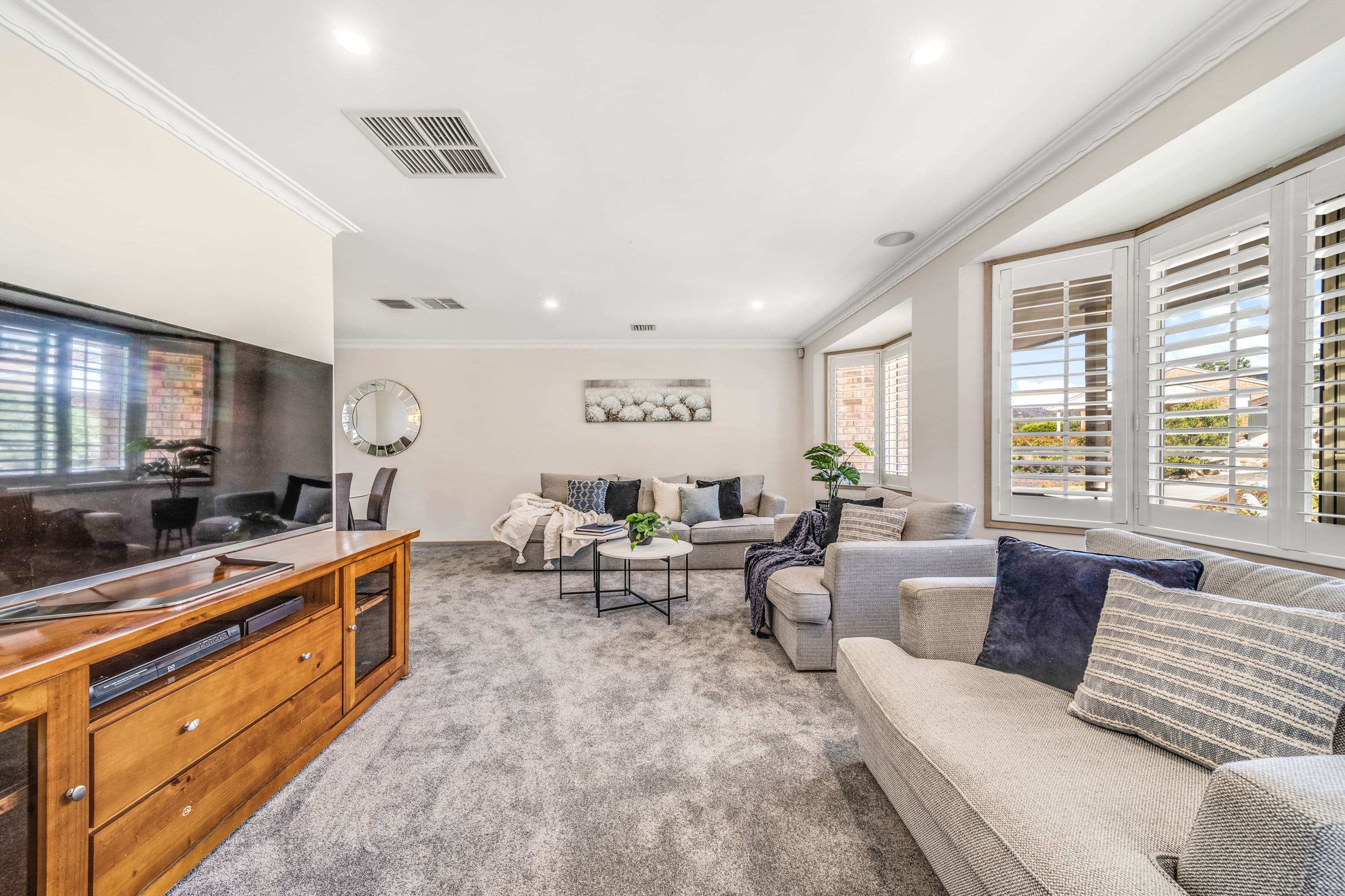 4 Slavin Place, Gordon ACT 2906, Gordon - Thumbnail 2